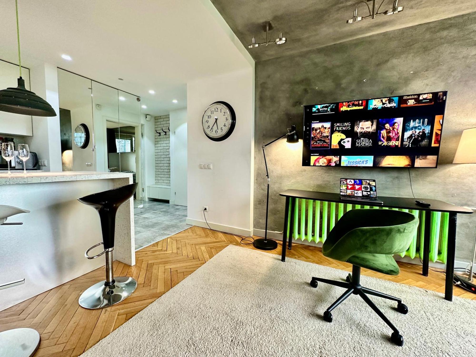Palace 2 Wifi 600 Mbs 55'tv Netflix Hbo 2xmetro Appletv Апартаменти