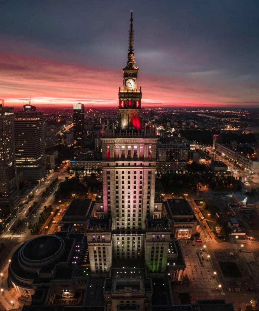 Palace 2 Wifi 600 Mbs 55'tv Netflix Hbo 2xmetro Appletv Varšava